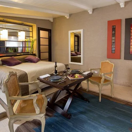 The At The Spanish Steps Luxury Collection - Premium Apartamento *